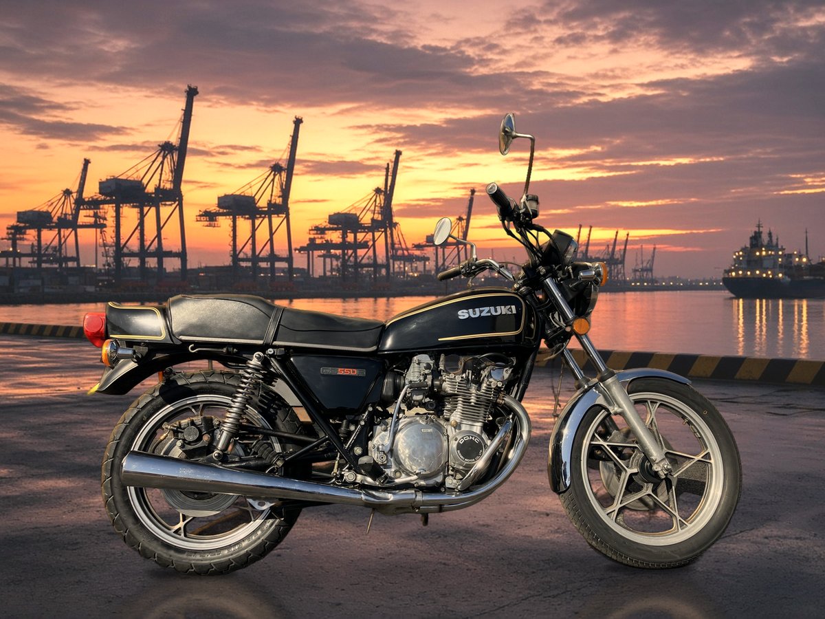 スズキ GS550E ブラック（ゴールドライン） 側面